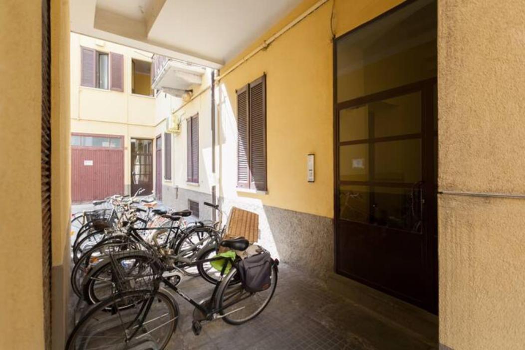 Porta Ticinese Cozy Apartment Con Balcone มิลาน ภายนอก รูปภาพ