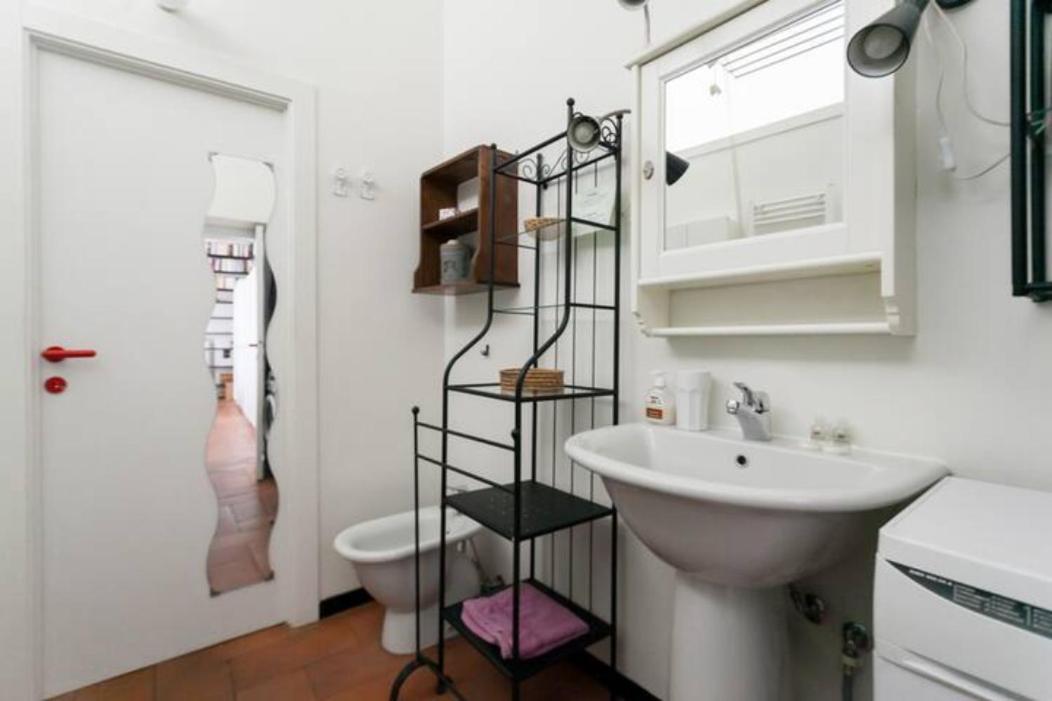 Porta Ticinese Cozy Apartment Con Balcone มิลาน ภายนอก รูปภาพ